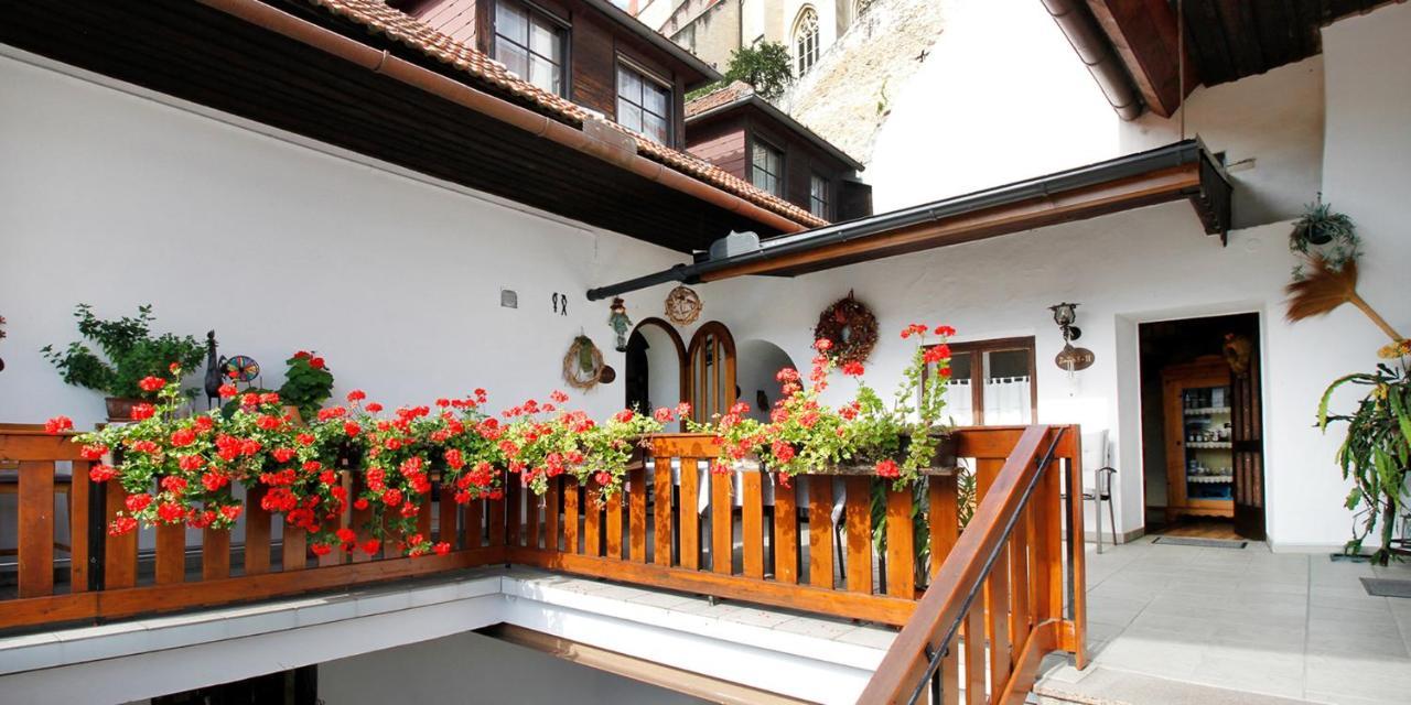 Pension Gastehaus Heller Weissenkirchen in der Wachau Exterior foto